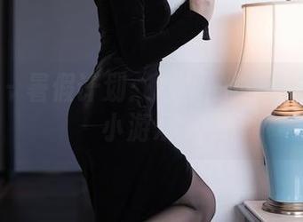 秀人网 – 暑假计划：糖糖的泳装私房原图小游戏。