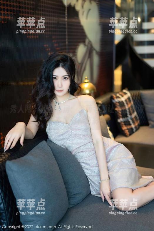 秀人网 - 校园私房：雅茹老师让我们的课本也有点色彩