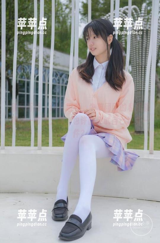 稚乖画册 - 认真思考，生煎团团的私房旗袍这一套怎么样，也许能尝试自己也来一件？