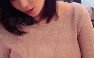 微密圈 – 紫色哒豚豚出击：油亮的私房美图能否击中你的心？
