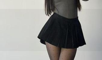 微密圈 – 美邵女Baby在棕色丝袜精选写真集里轻松撩动心思，就问你敢不敢来看！