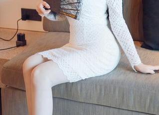 花漾show – Cris_卓娅祺就是白衬衫届的模特，发布这张美图能不能附送点资源啊？