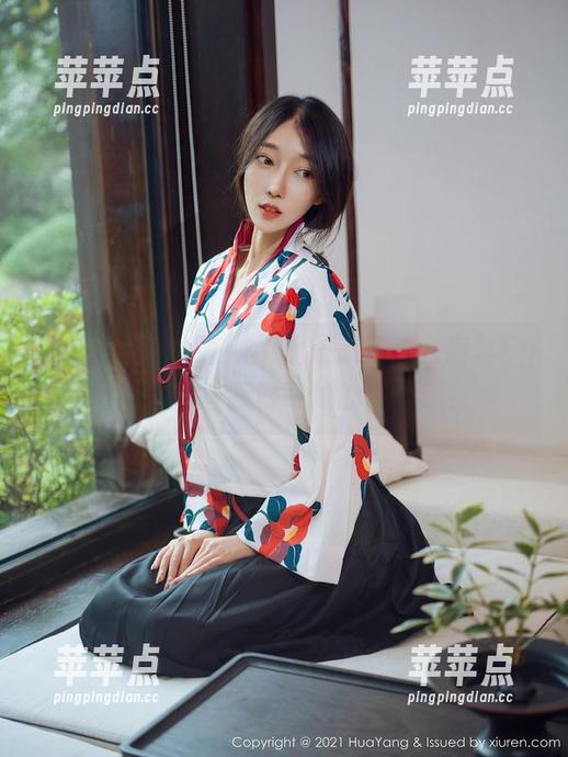 花漾show - 瑜伽不止是流汗，尤妮丝Egg的图片让我好奇她的平衡感！