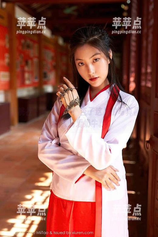 蜜桃社 - 牛了个牛！杏子这次的写真福利让人偏爱奶牛。