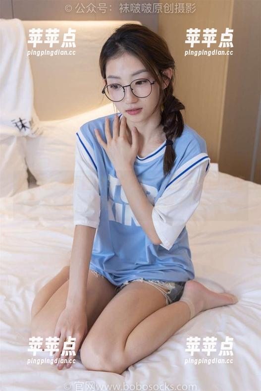 袜啵啵 - 原图分享时刻：小甜豆的绑带凉鞋，这裙子可太会撩了！