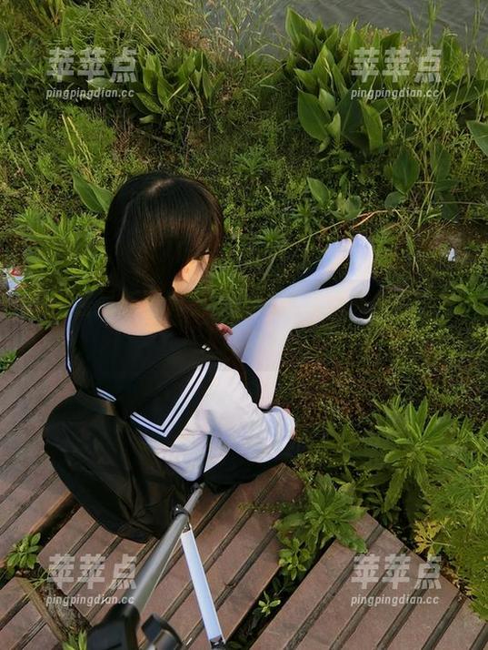 西尔酱 西尔酱最新写真集:黑死库水带来的都是耐人寻味!