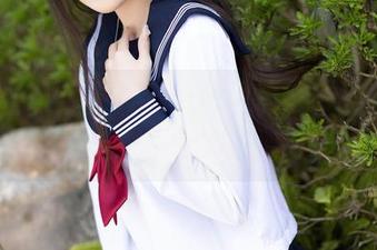 语画界 – 停下脚步，Miki兔的写真更新让学姐漫步校园！