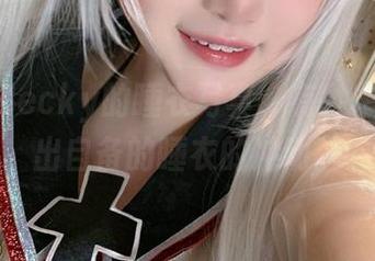 贝贝琪Becky的睡衣写真，有种想立刻翻出自备的睡衣的冲动。