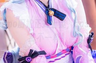 霜月shimo厨娘正式上菜，cos的画风果然不一样！