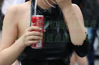 魔镜街拍：背影是繁忙街头的最佳遮挡，一起来看看这点滴美图吧